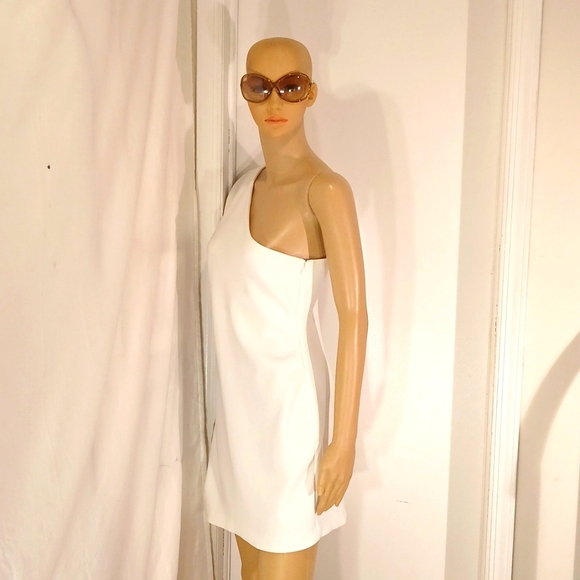 🔥 NWT Amanda Uprichard White Ivory/White One Shoulder Dress. - Picture 6 of 12